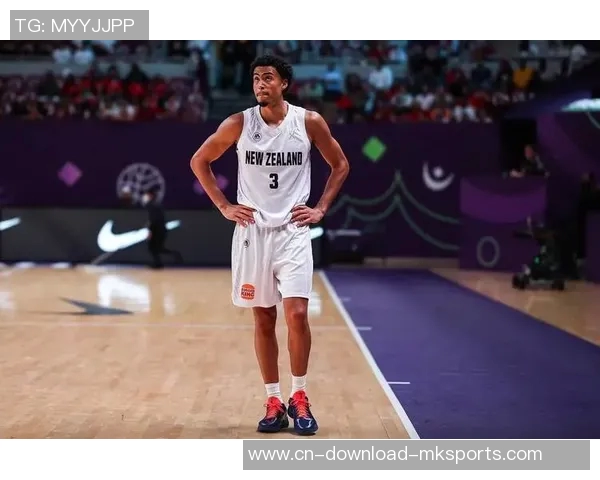 德里克怀特强调篮板球重要性呼吁全队全力以赴冲抢每一个篮板