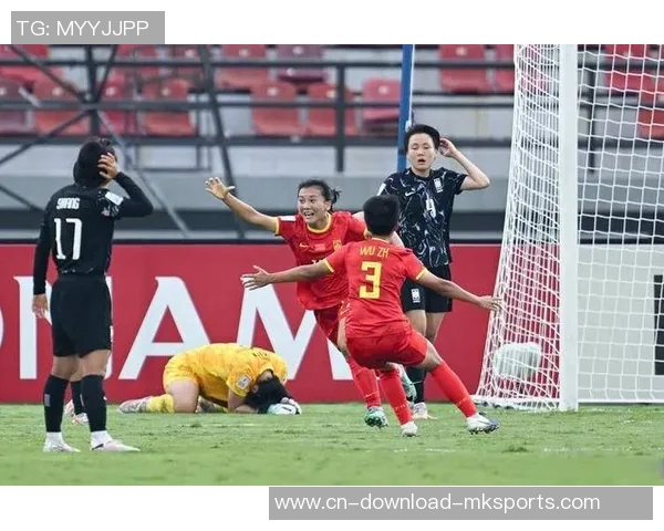 周欣怡精彩凌空垫射再添一球中国U17女足3-0领先挪威U17女足展现强劲实力