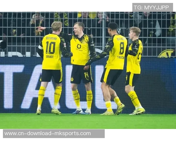 多特领先沃尔夫斯堡布兰特头球破门阿穆拉错失良机拜尔射门中框